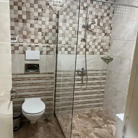 Casa Real Ii Frontline Apartment *